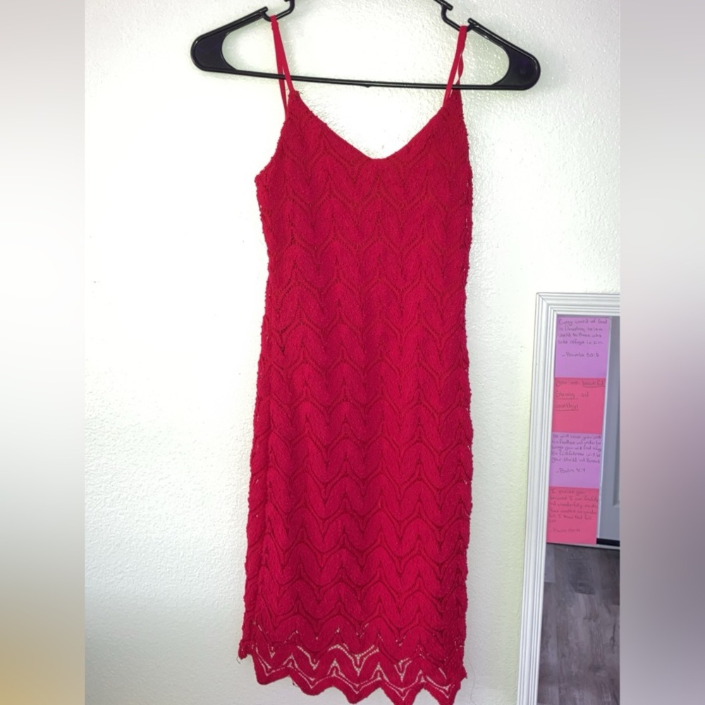 This dress has a really cute design all over. It’s also two layered.